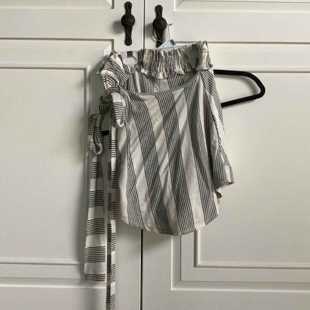 White and gray striped skort